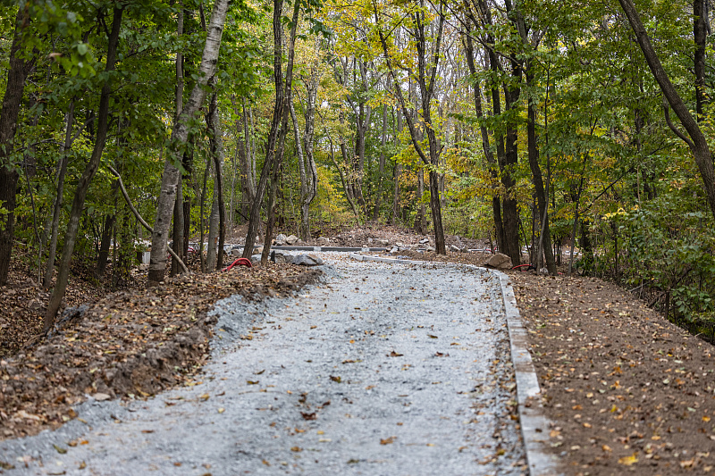11 Oktyabrya Glava Snegovaya pad Park 2