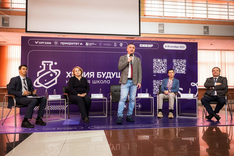 6O4A5868 2000 2000 197534