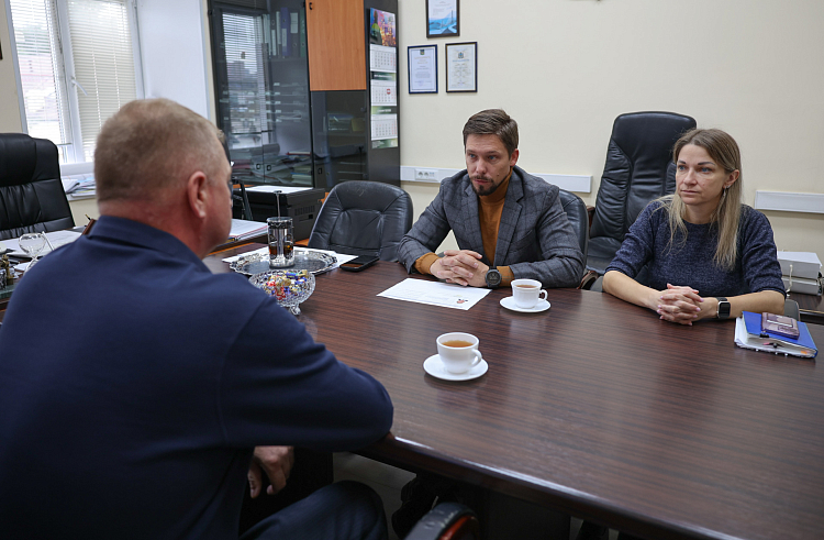 9pd97rhxdeep8jce4pm1yu632sa1skda