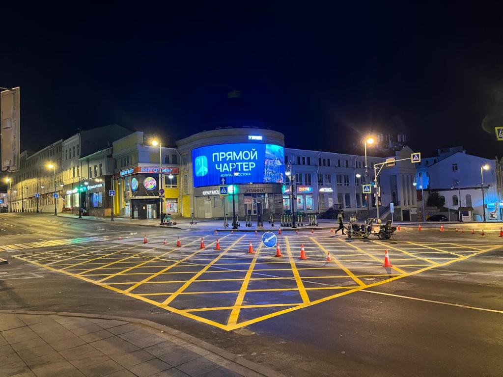 Nanesenie razmetki tipa vafelnitsa