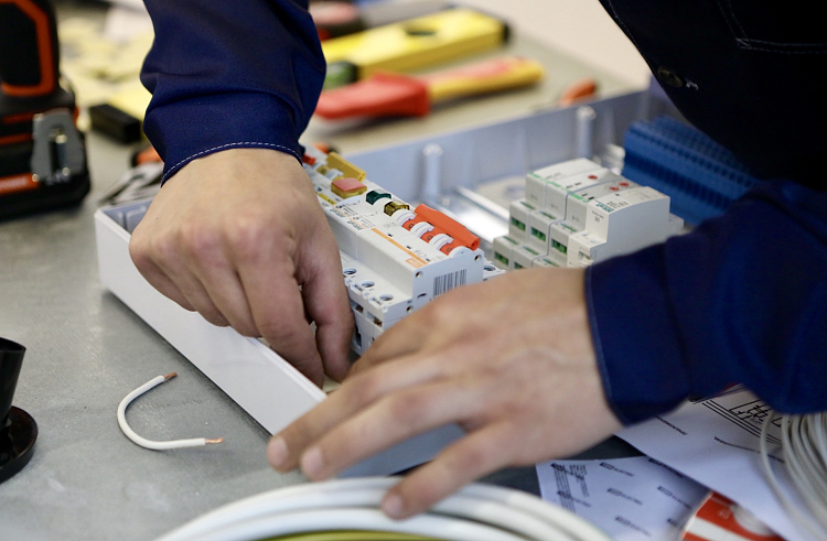 oukbk9qgbzzhur75k2weyd7pwv832ot7