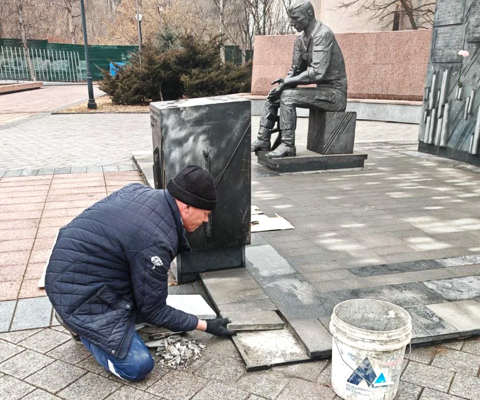 Lokalnyy remont v skverakh 3 