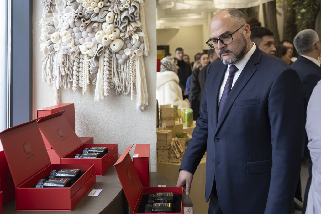 Во Владивостоке открылся Дом приморского меда