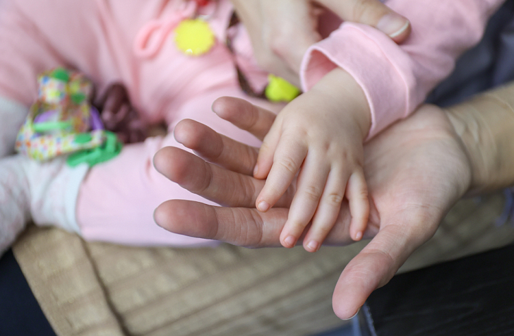 Более 5 тысяч детей родилось в Приморье с начала года